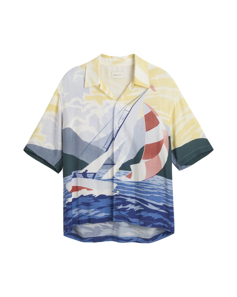 Relaxed Fit Sailing Scene Short Sleeve Shirt Red / S