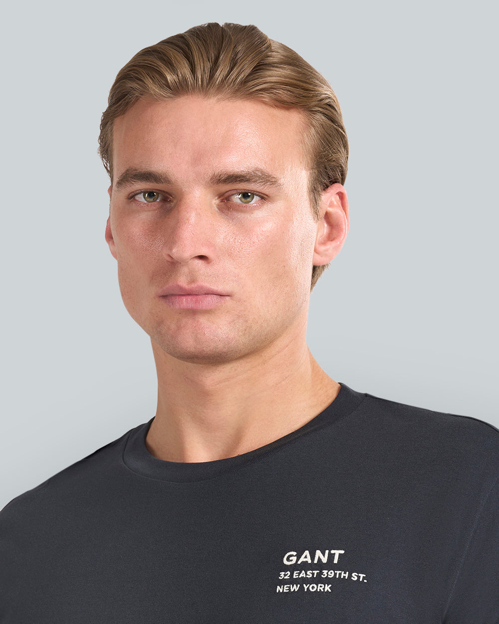 Small Graphic T-Shirt Black / L