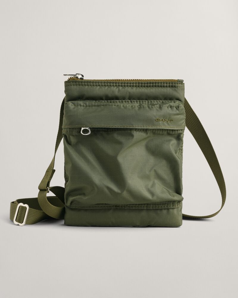 Nylon Passport Bag ONESIZE / DARK CACTUS