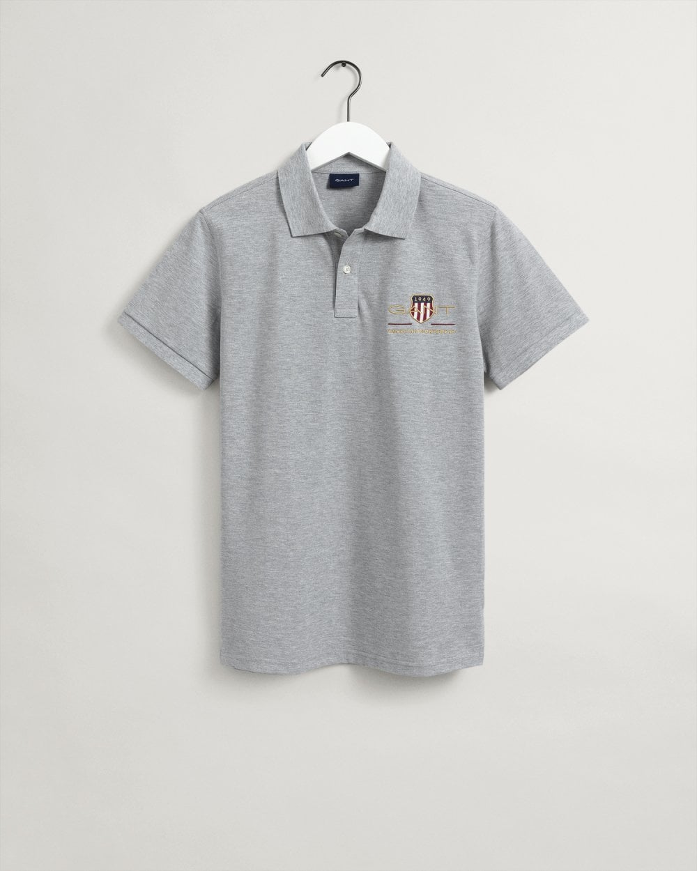 قميص بولو أرشيف شيلد بيكيه