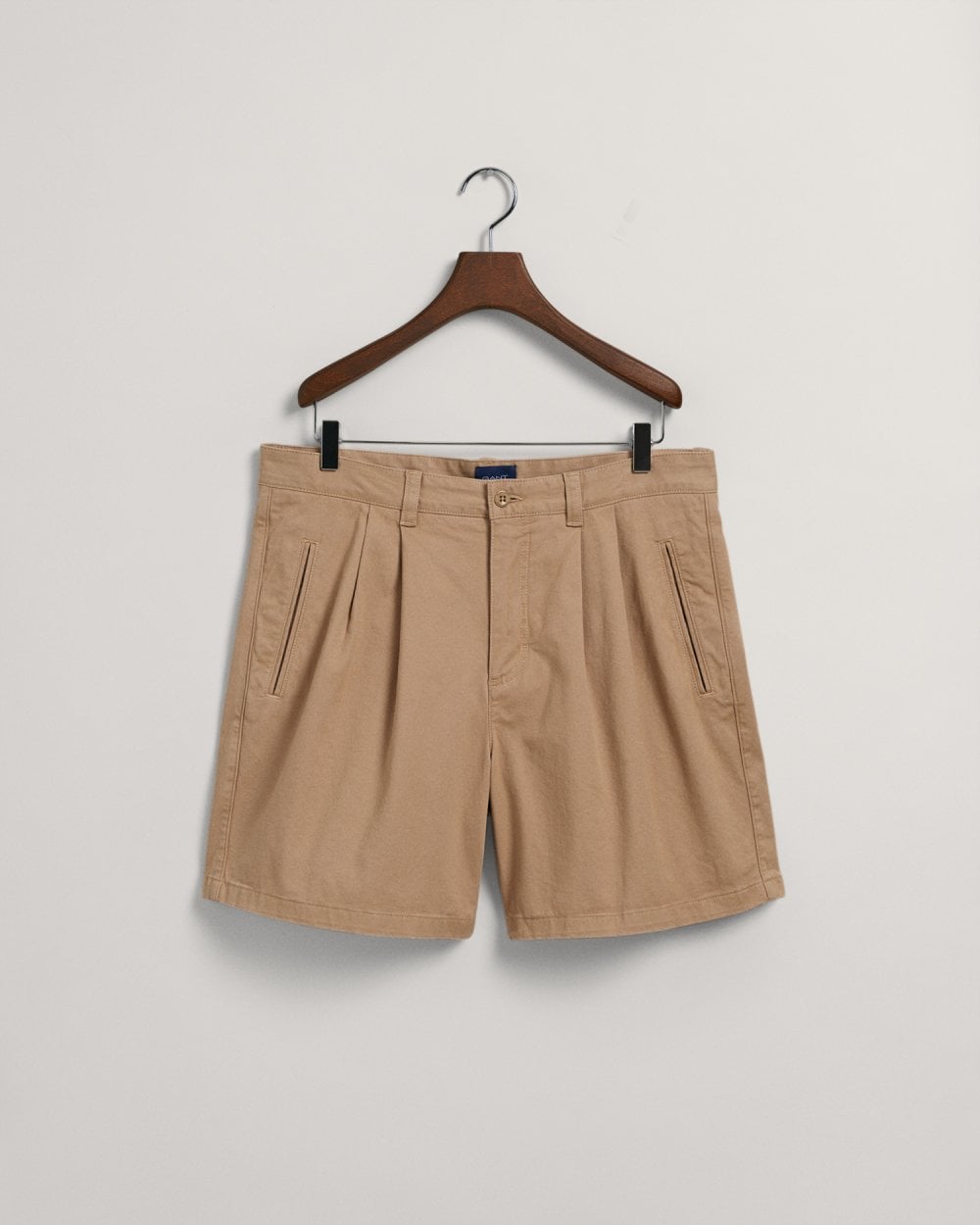 Relaxed Fit Pleated Shorts