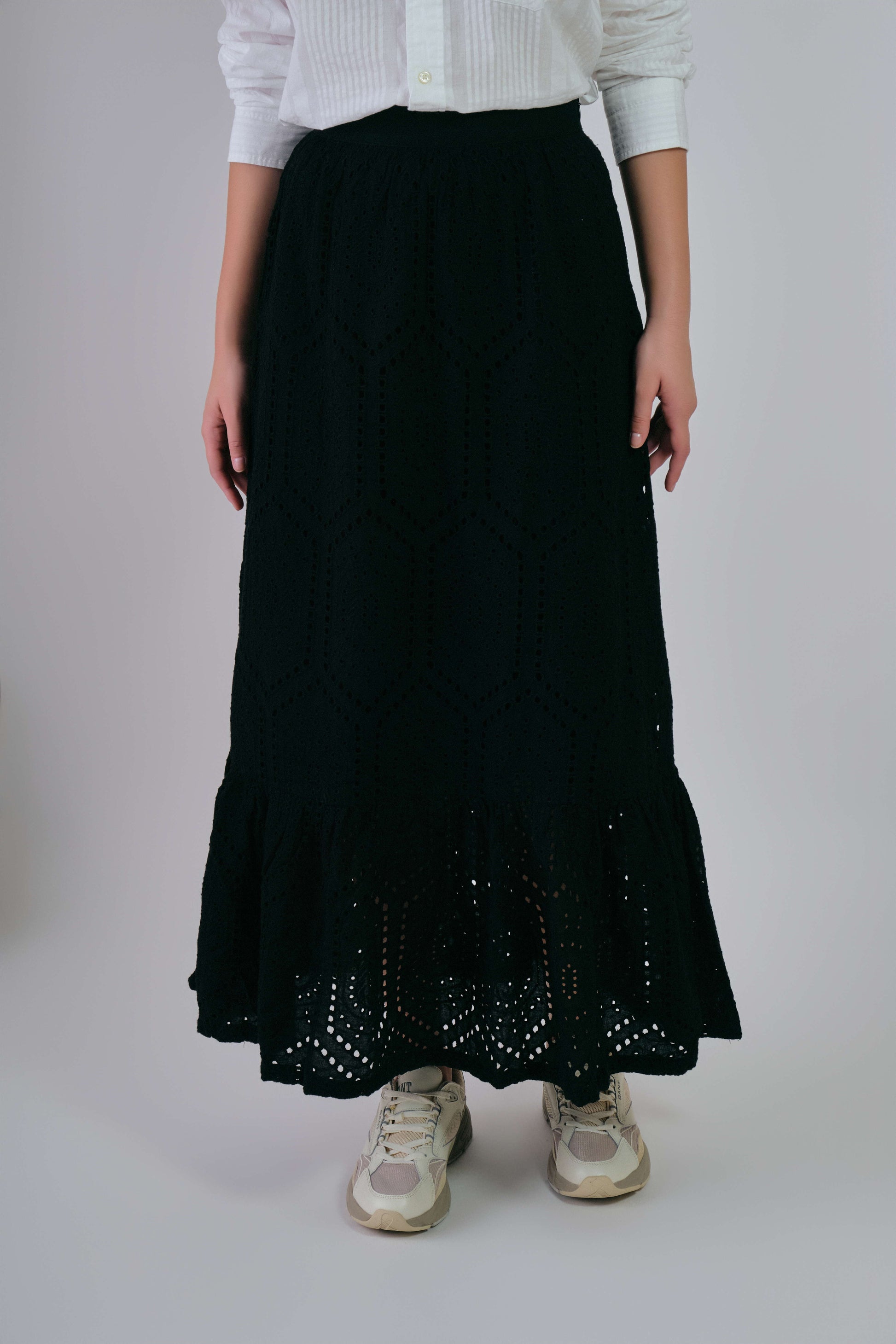 Embroidery Anglaise Maxi Skirt Black / 36