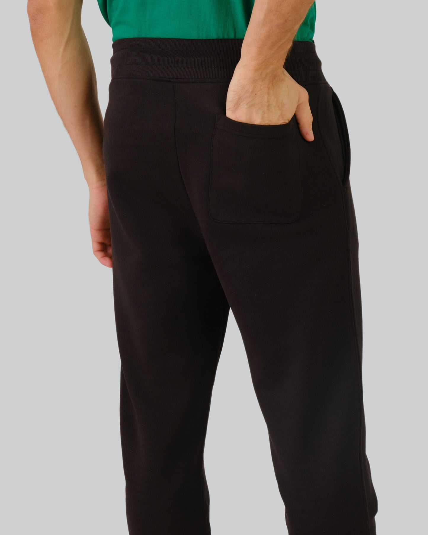 Shield Sweatpants Black / M