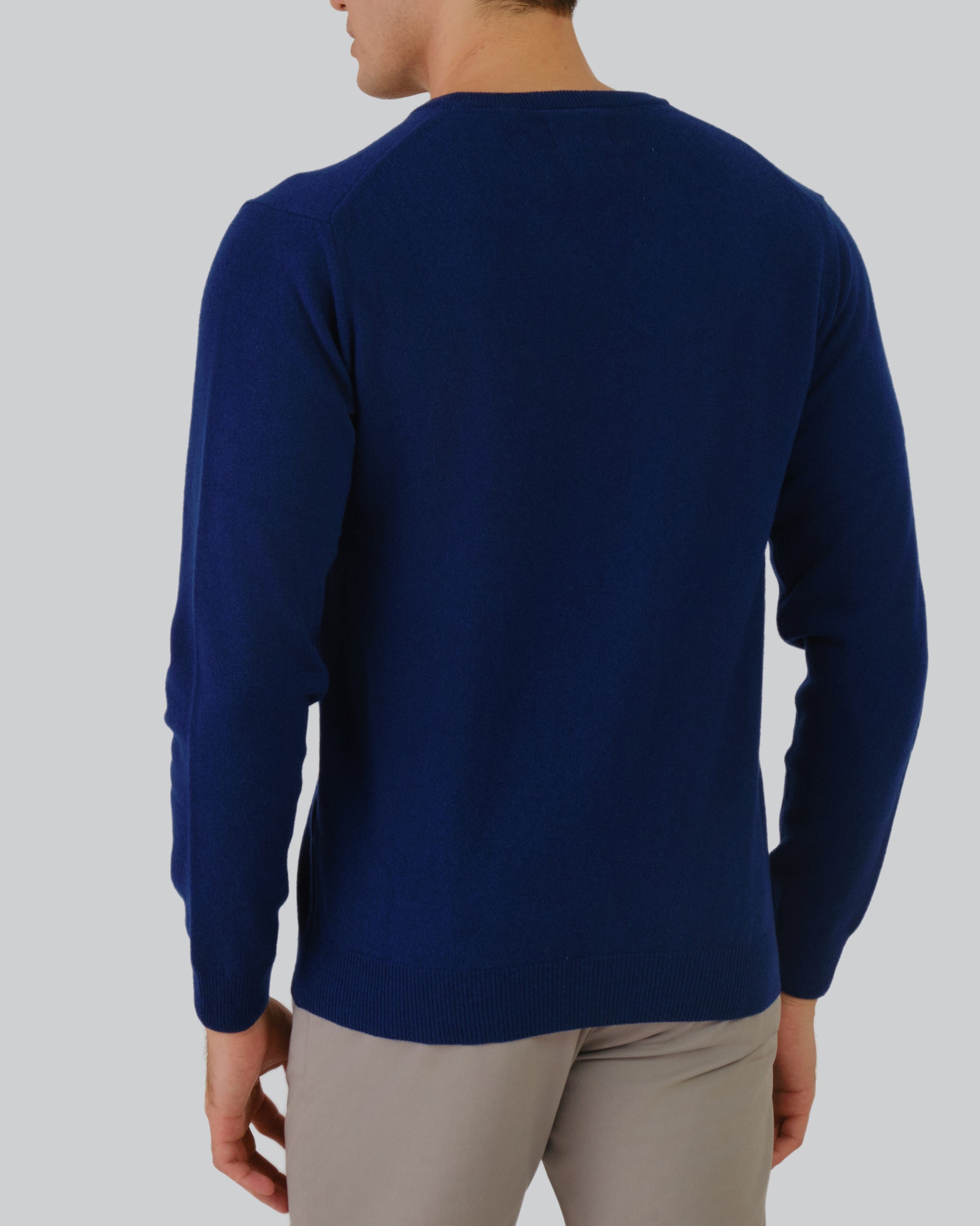 Superfine Lambswool V-Neck Sweater College Blue / M