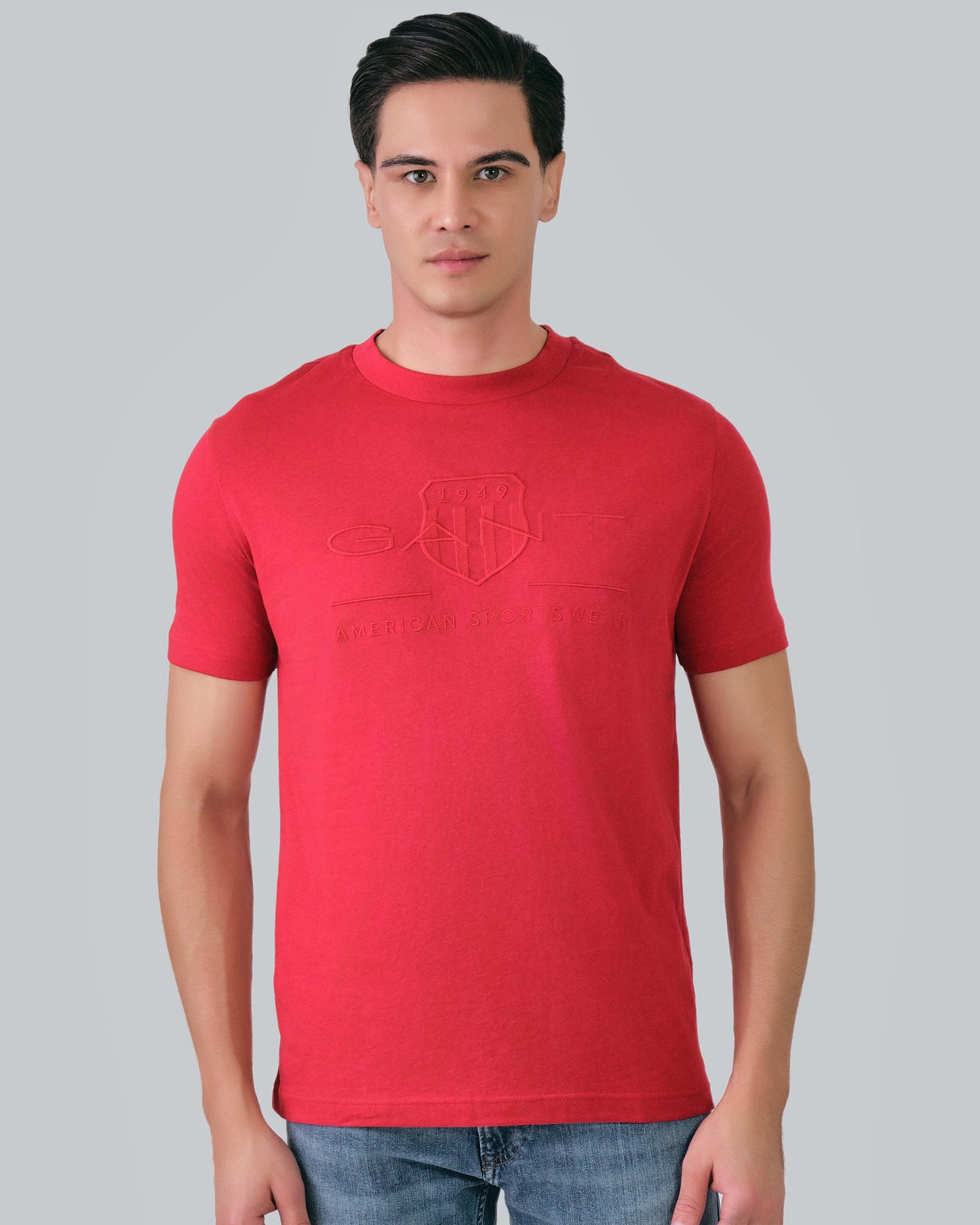 Regular Fit Tonal Shield T-Shirt Ruby Red / M