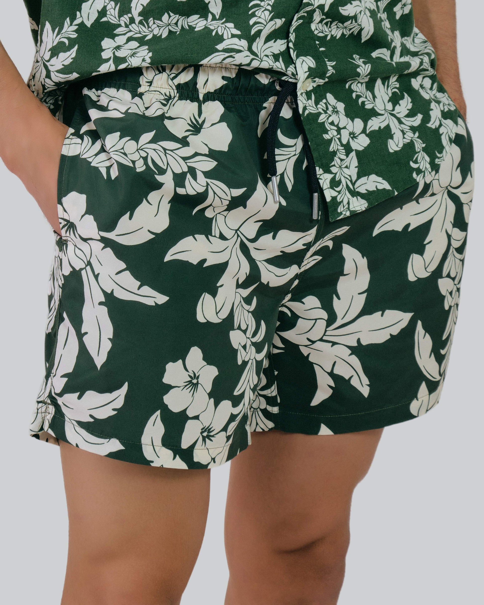 Palm Lei Print Swim Shorts Pine Green / M