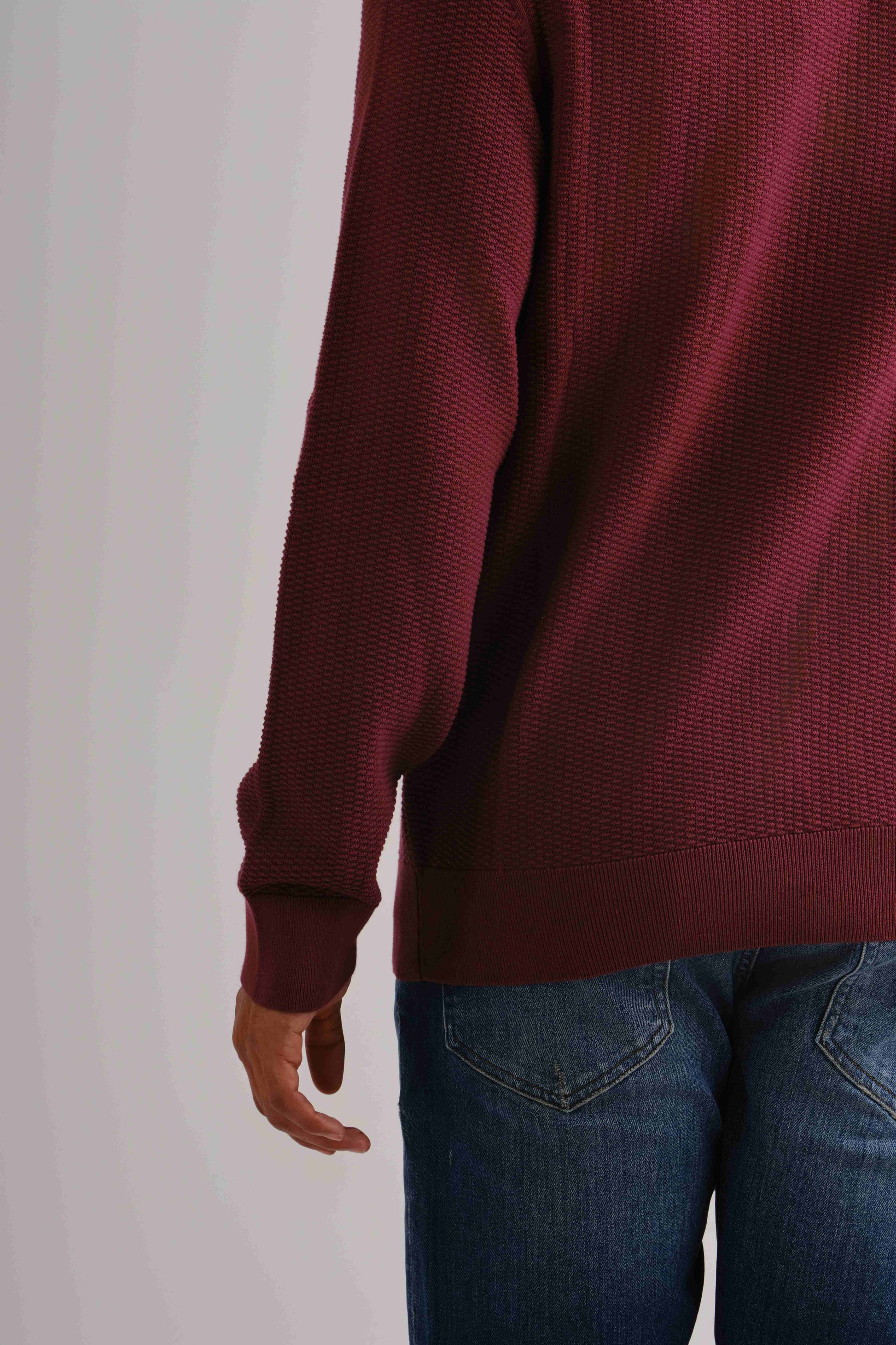 Cotton Micro Textured C-Neck Wine Red / M