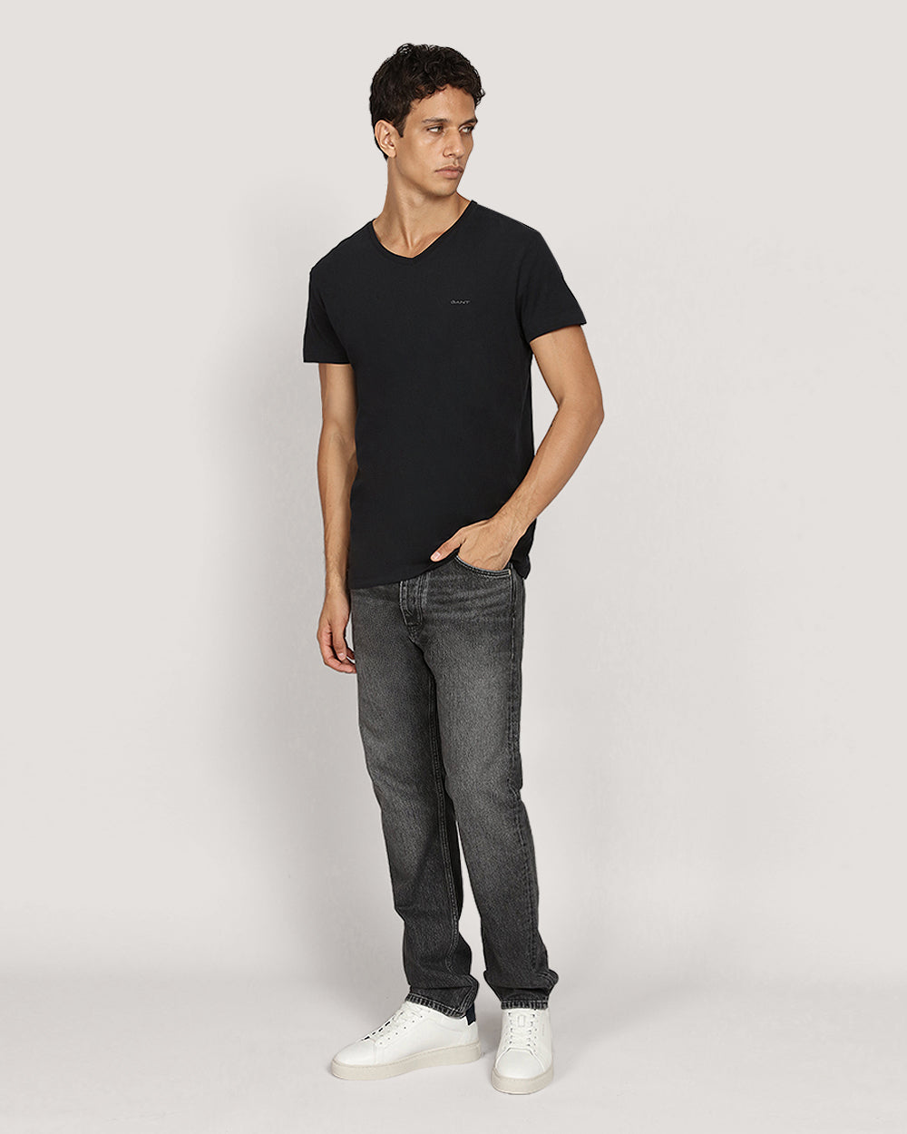 Gant V-Neck T-Shirt 2 Pack BLACK / M