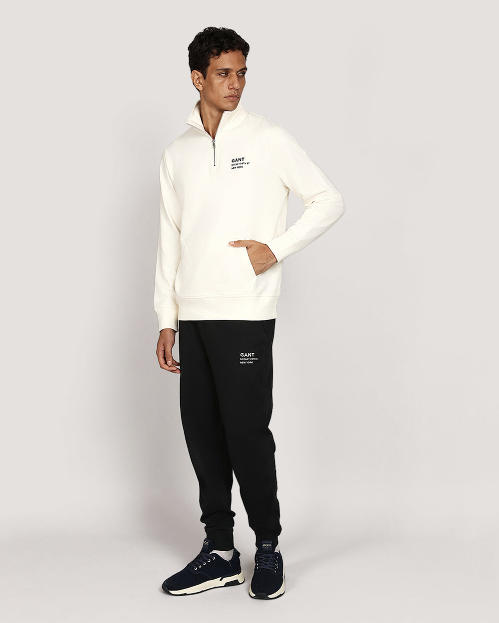 Gant Script Graphic Jersey Sweatpants - Grey Melange BLACK / M