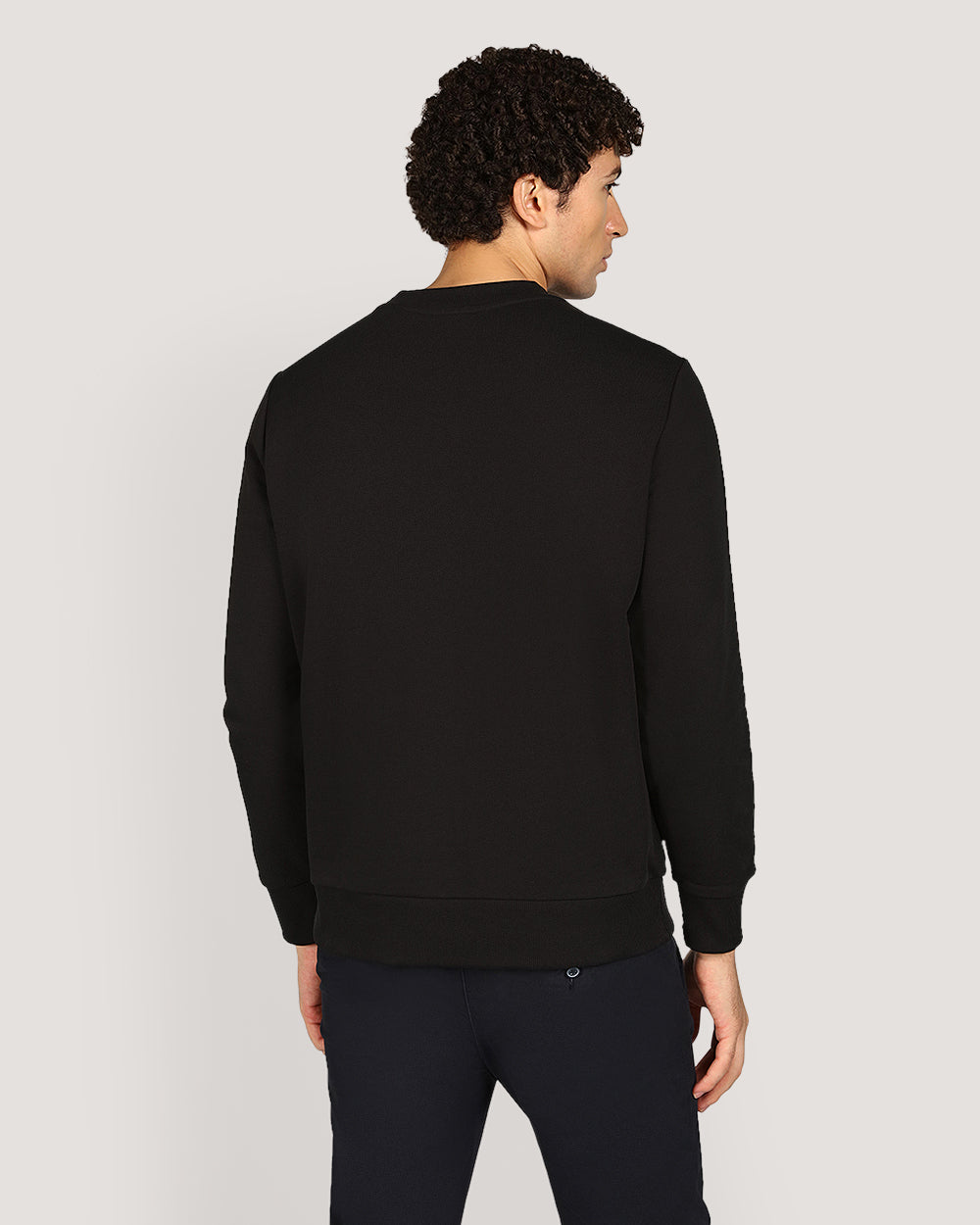 Gant Regular Tonal Shield Crew Neck Sweatshirt For Men BLACK / M