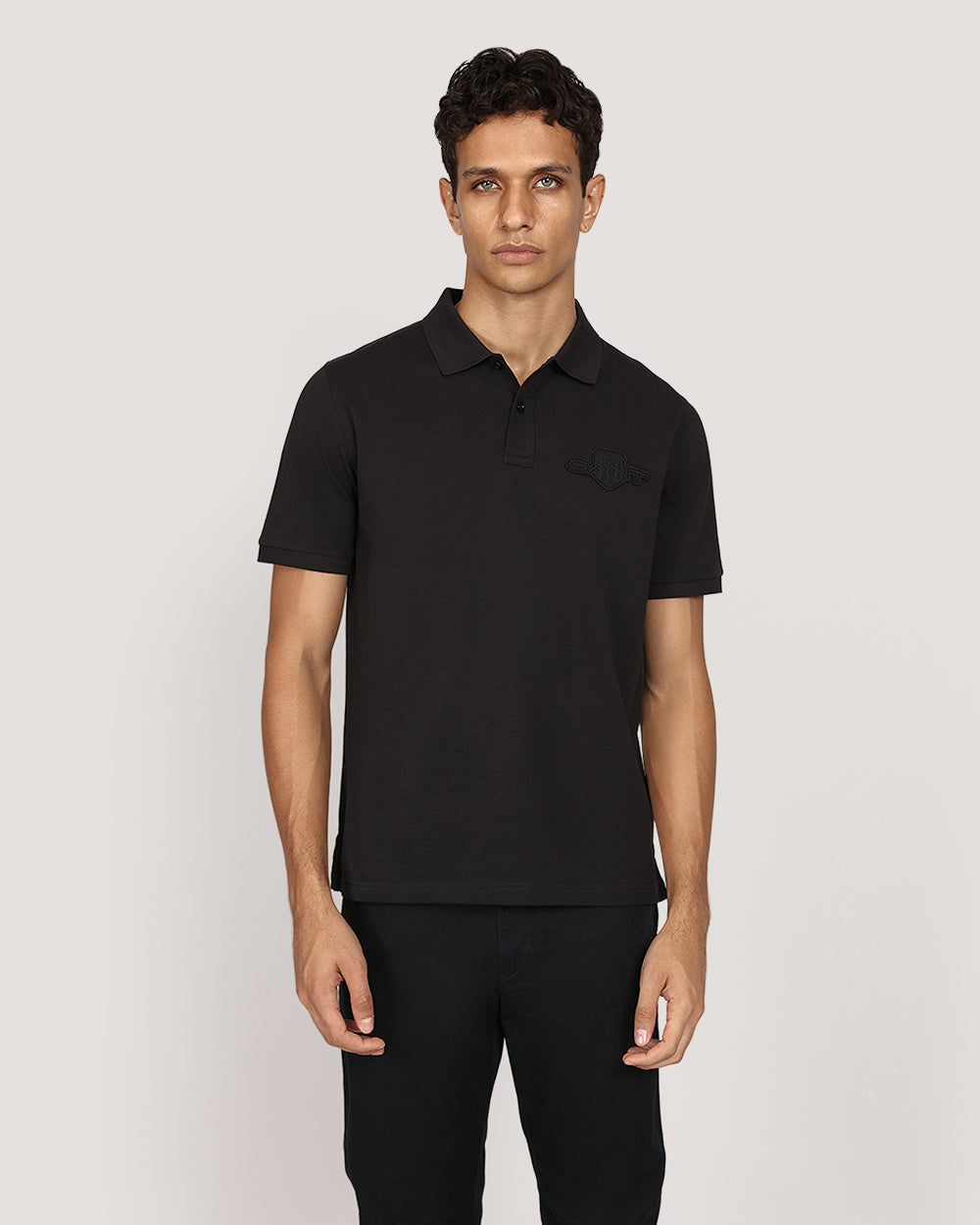 Gant Regular Tonal Shield Short Sleeve Polo BLACK / M