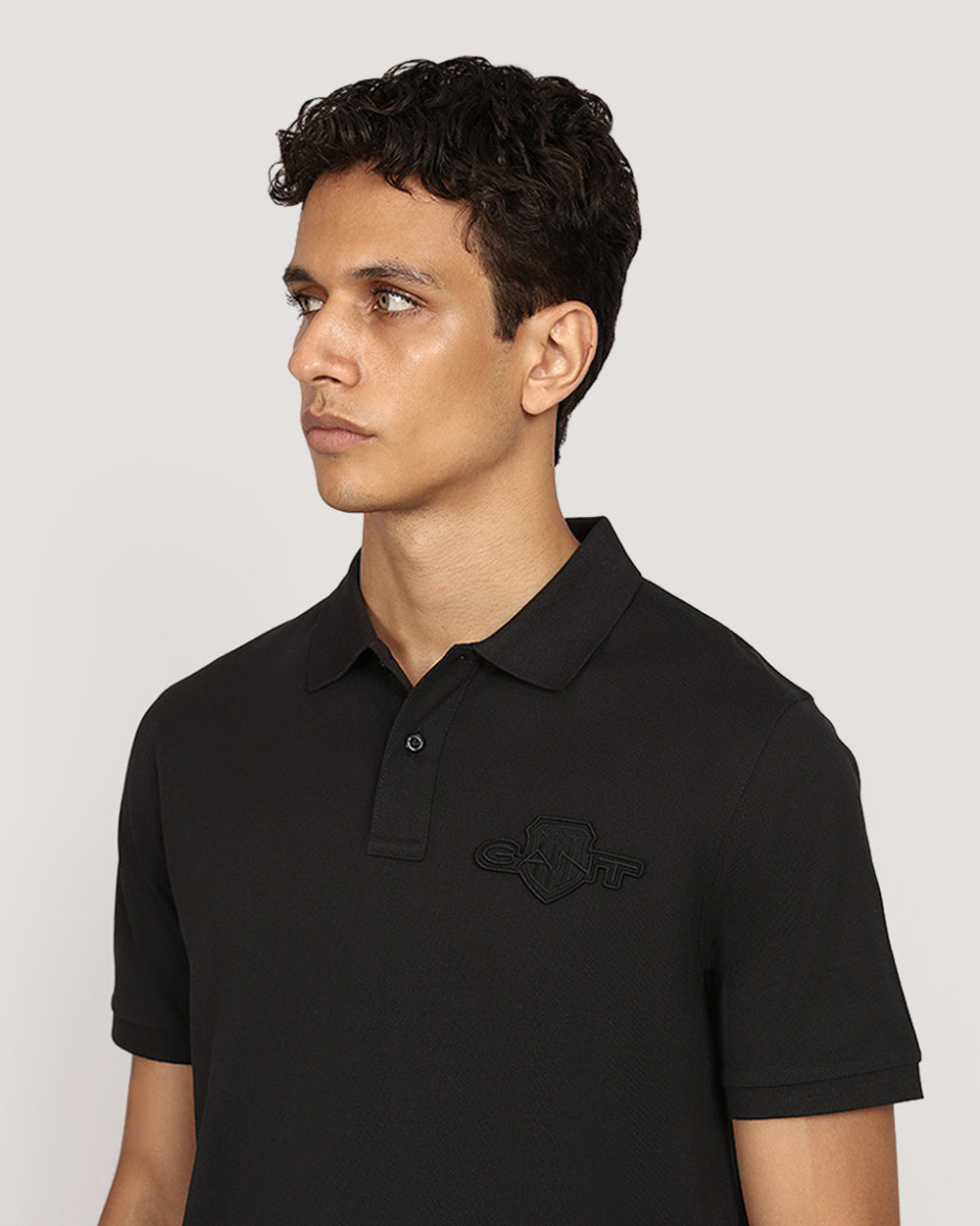 Gant Regular Tonal Shield Short Sleeve Polo BLACK / M