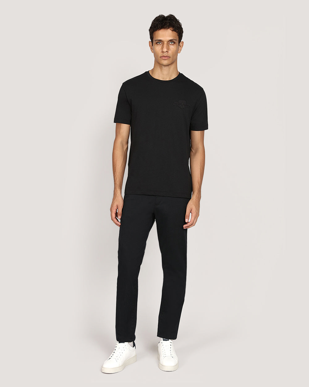 Gant Regular Tonal Shield Short Sleeve T-Shirt BLACK / M