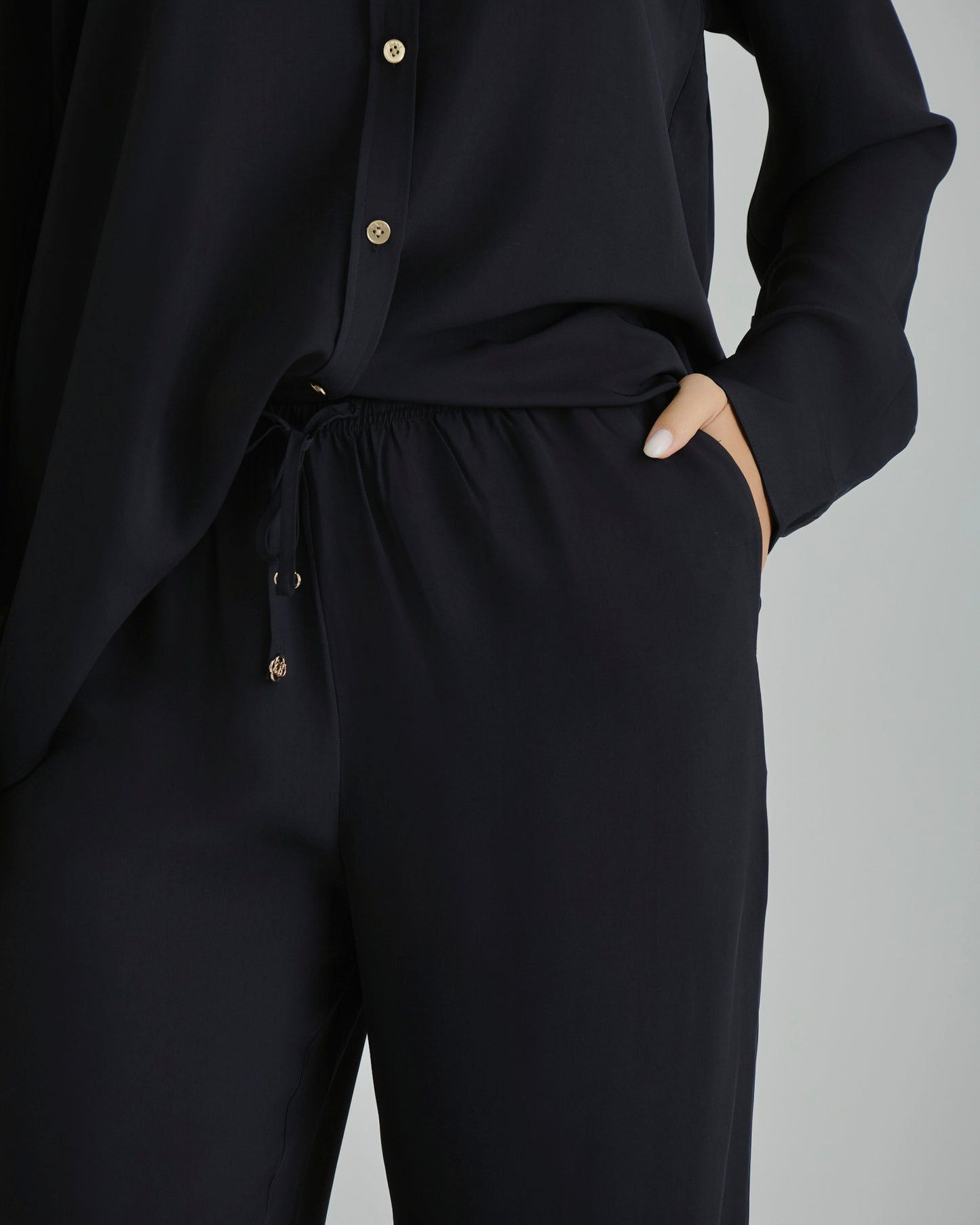 DRAWSTRING PANTS Black / 36