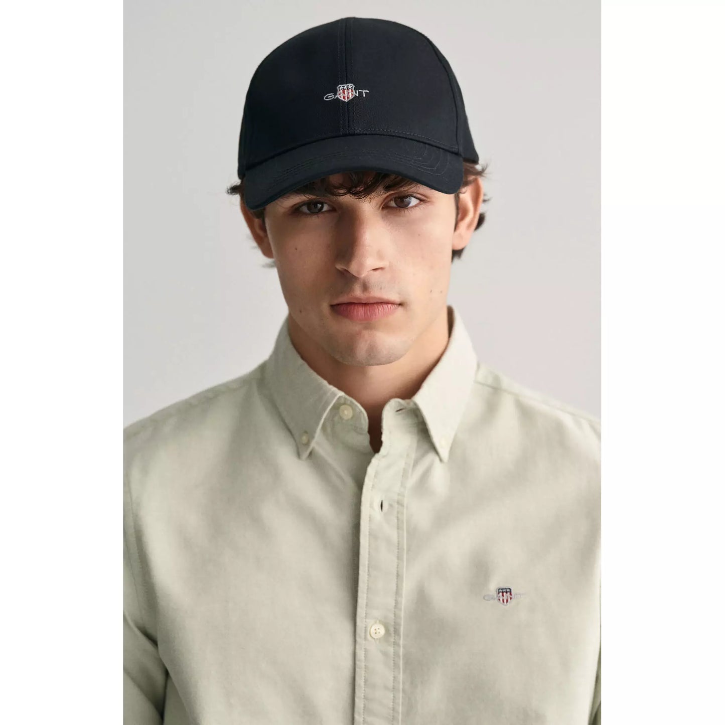 Unisex. Shield High Cap