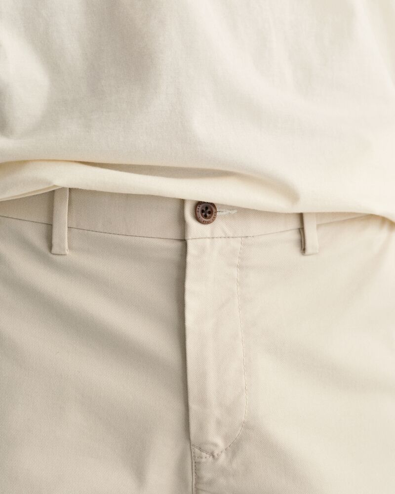 Regular Fit Chino Shorts Putty / 32