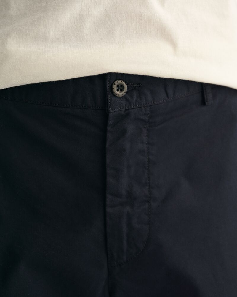 Relaxed Fit Chino Shorts Black / 30