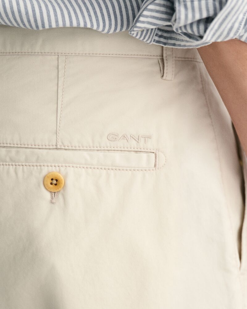 Relaxed Fit Chino Shorts Putty / 30