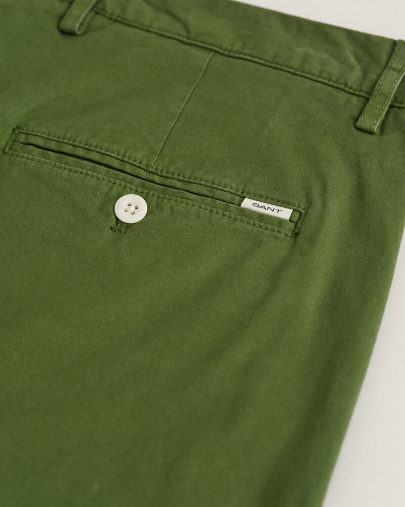 Slim Fit Sunfaded Shorts Pine Green / 30