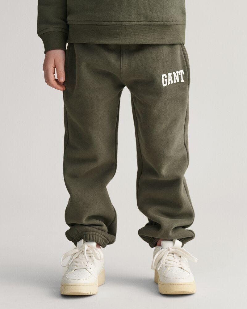 GANT ARCH SCRIPT SWEATPANTS JUNIPER GREEN / 92