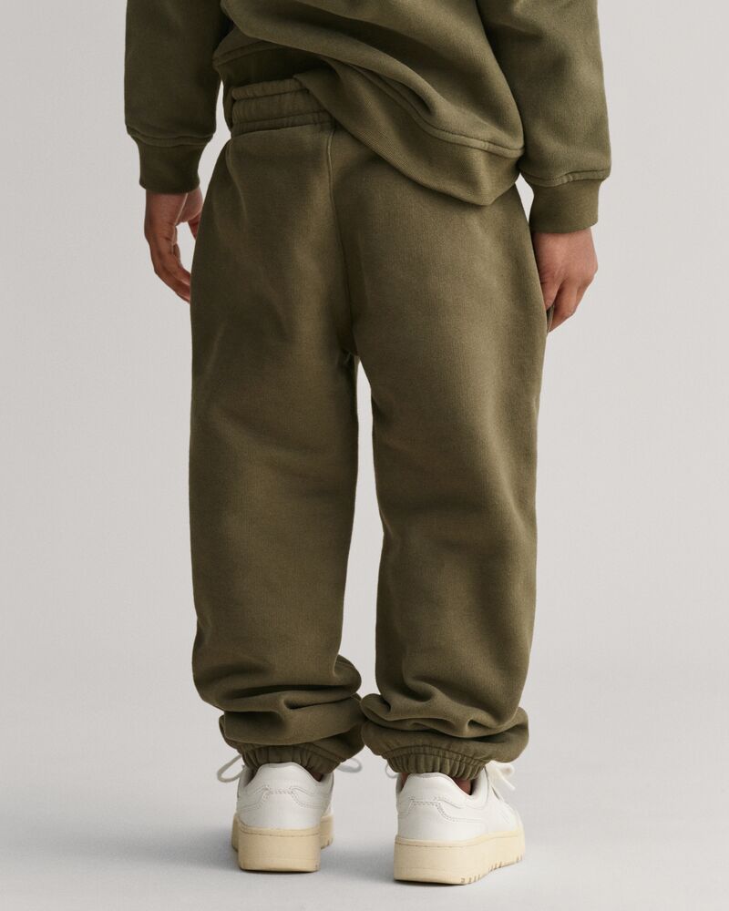 GANT ARCH SCRIPT SWEATPANTS JUNIPER GREEN / 92