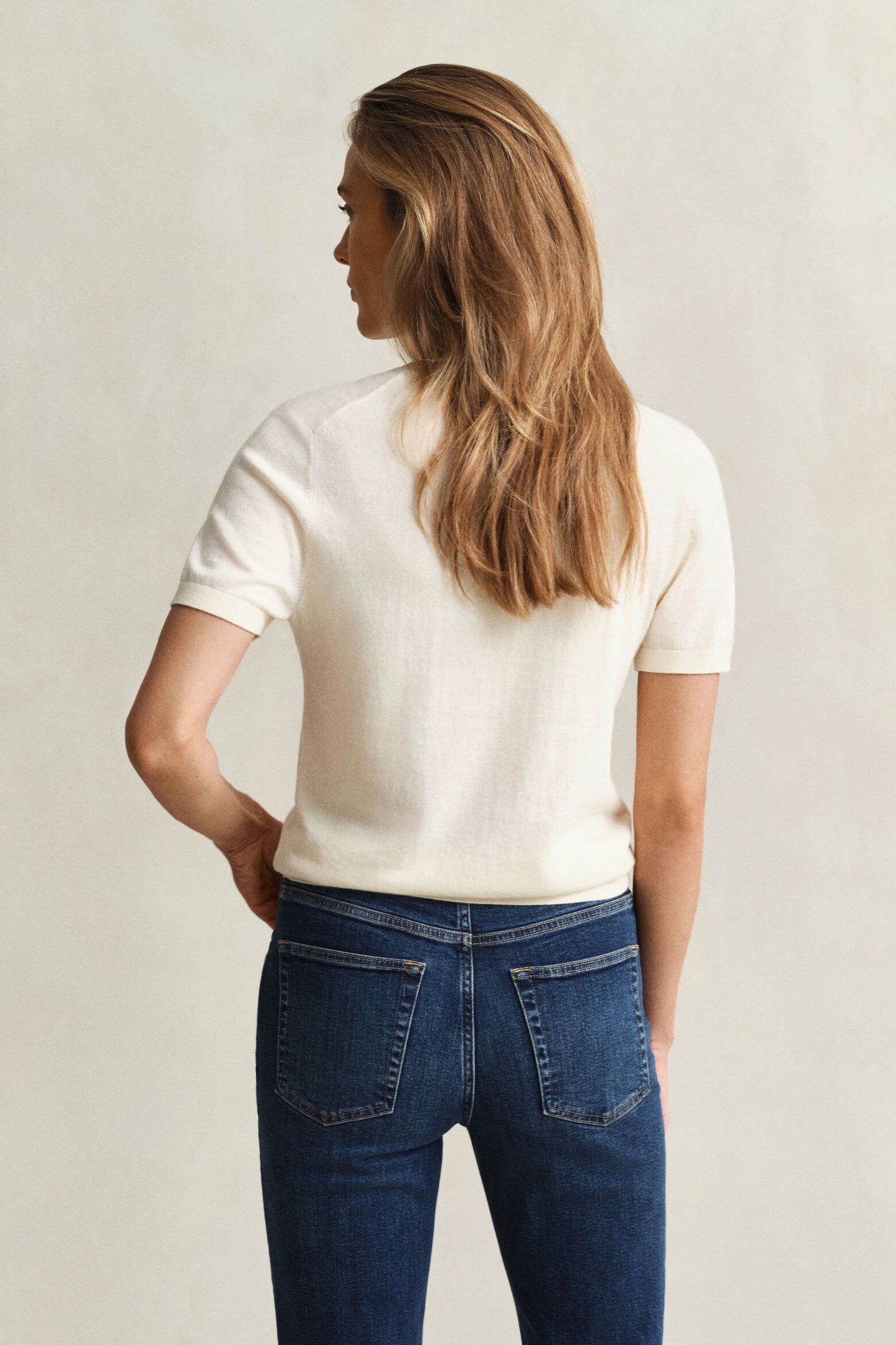 Lightweight Knit Short Sleeve Crew Neck