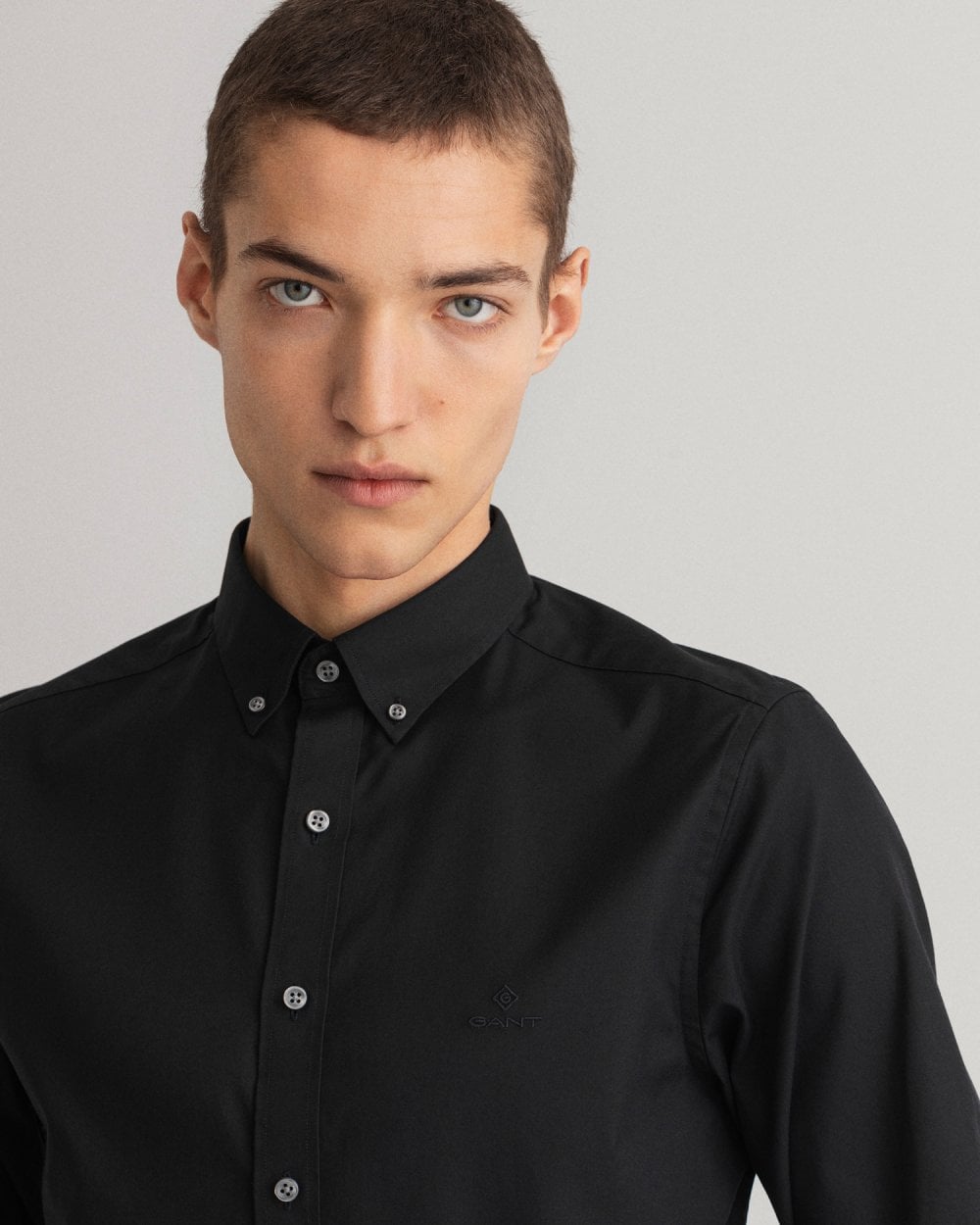 Slim fit best sale black button up