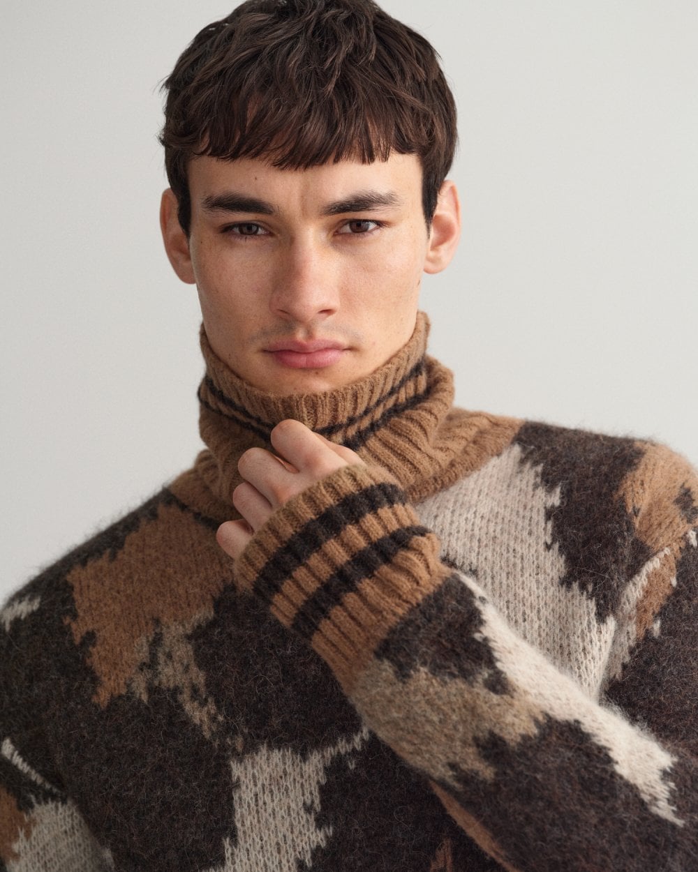 ليوبارد سترة Rollneck